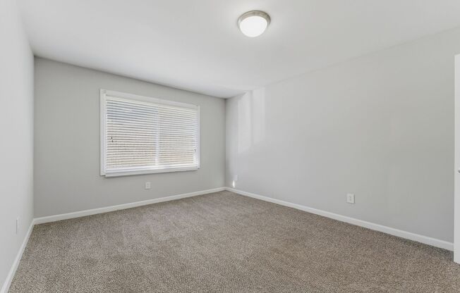 1 bed, 1 bath, 725 sqft, $1,150, Unit P6