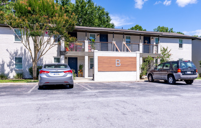 2 beds, 1 bath, 800 sqft, $1,500, Unit A-6