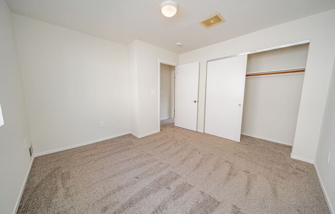 2 beds, 1 bath, $2,200, Unit 2