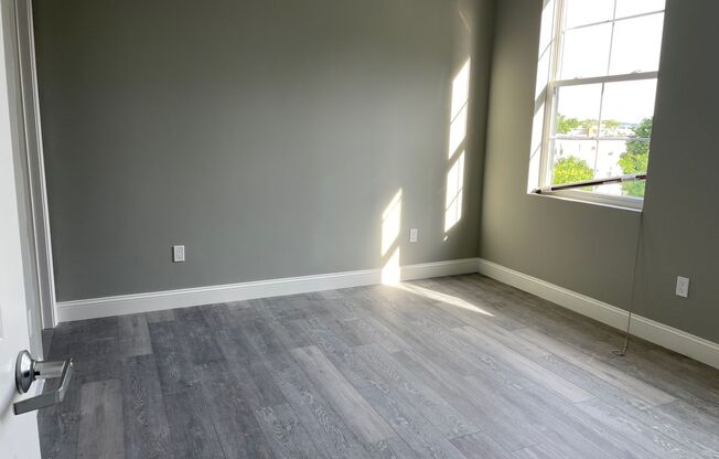 1 bed, 1 bath, 471 sqft, $2,100, Unit 406