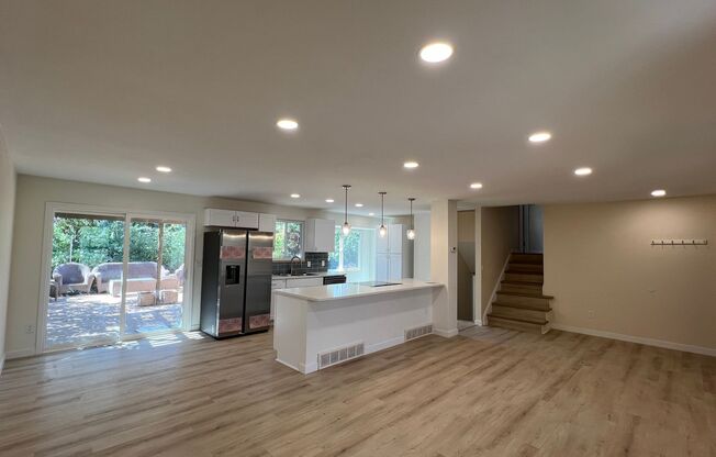 Recently Renovated 4BD/3BA Home in North Boulder - Available NOW!