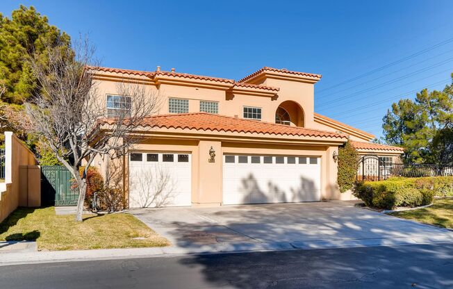 BEAUTIFUL 4 bedroom home with 2 Primary bedrooms in Canyon Gate Golf Course Community!