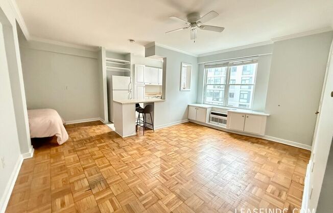 2130 N St NW, #105