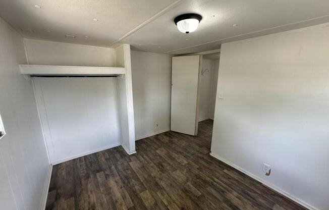 2 beds, 1 bath, 750 sqft, $895