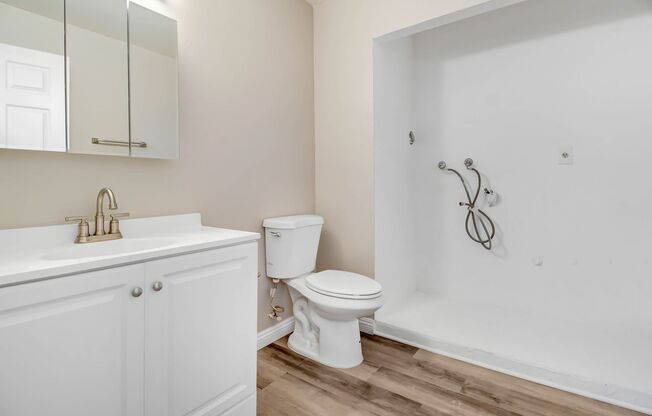 14997 Washington Dr.