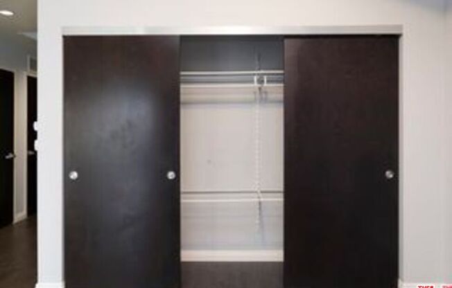 1 bed, 1 bath, 930 sqft, $2,900, Unit 614