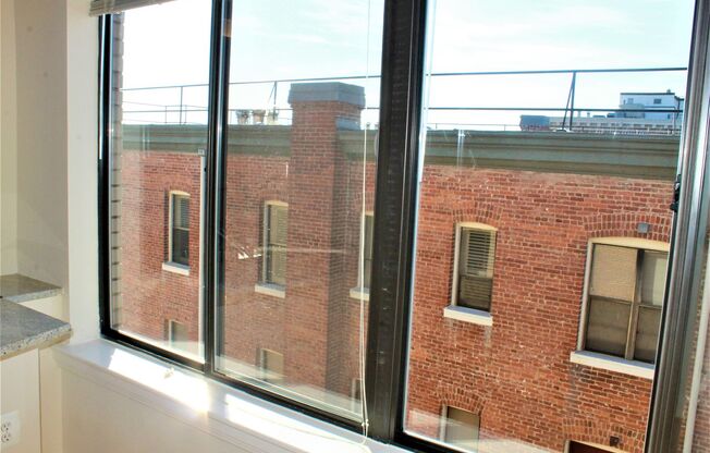 1 bed, 1 bath, 505 sqft, $2,555, Unit 912