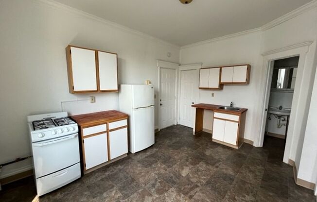 Camdon - 1 Bedroom - Central District - Vintage Charm
