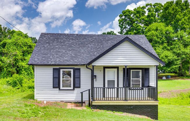 Cute 2 bedroom 1 bath home in Gastonia.