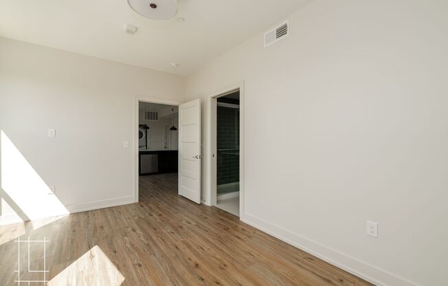 2 beds, 2 baths, $1,750, Unit 1050 N 4th St. Apt. 201