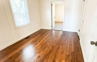 3 beds, 1 bath, $1,200