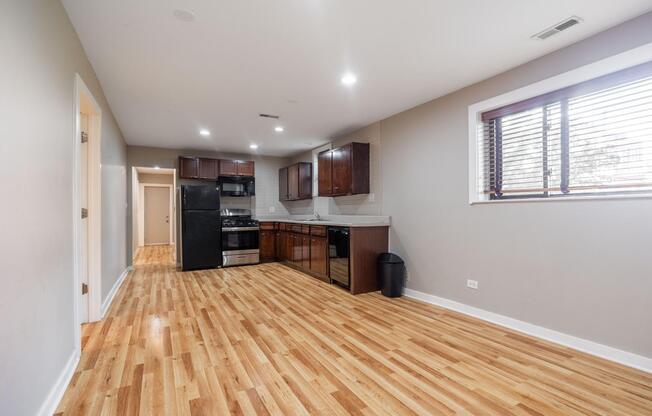 1037 W POLK ST
