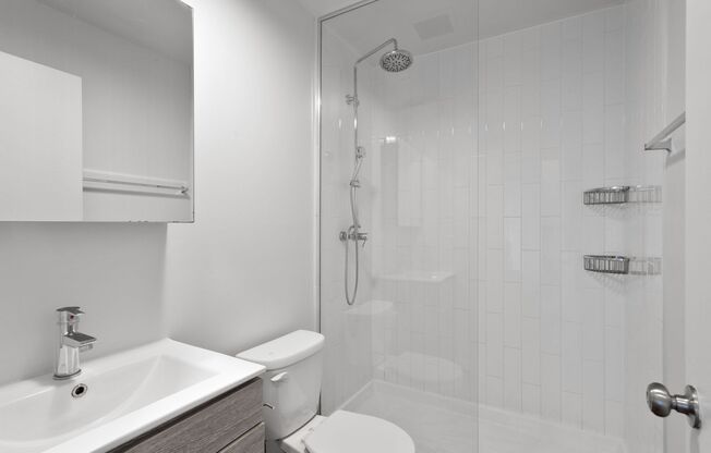 2 beds, 1 bath, 451 sqft, $2,300, Unit 811