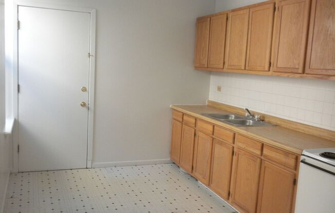 2319 N. Kedzie LP