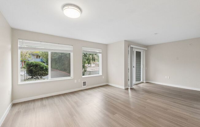 Studio, 1 bath, 445 sqft, $1,310, Unit E208