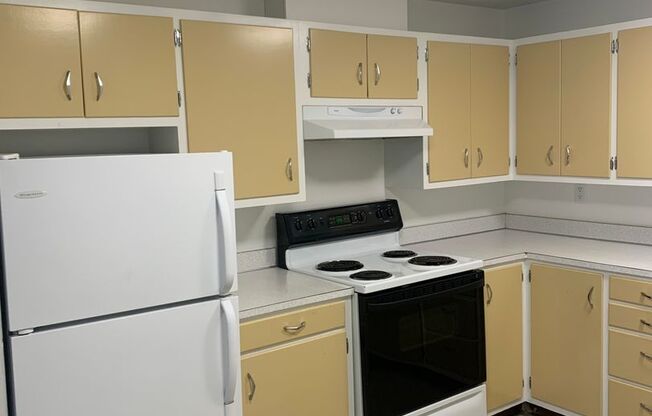 2608 House Ave - Capitol Apartments