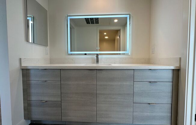 1 bed, 1 bath, 650 sqft, $3,200, Unit 403