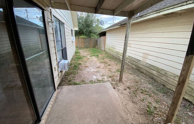 7706 Gladys Ave