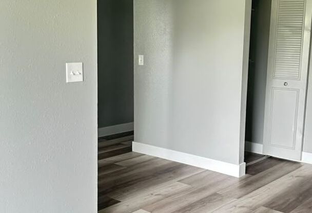 3 beds, 1 bath, 945 sqft, $1,600, Unit 1326 L1