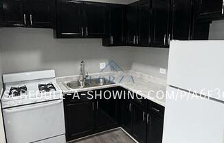 4437 S Greenwood Ave