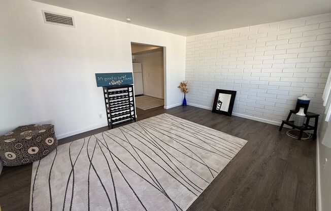524 W Malibu Dr #4