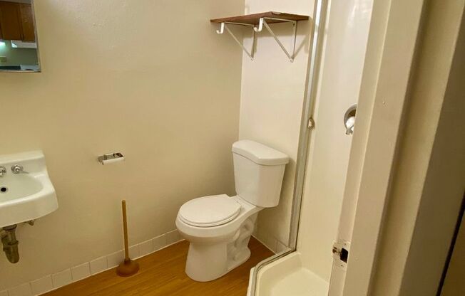 1 bed, 1 bath, 500 sqft, $1,150, Unit 8