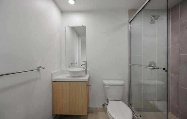 4 beds, 4 baths, 1,200 sqft, $4,493, Unit 401