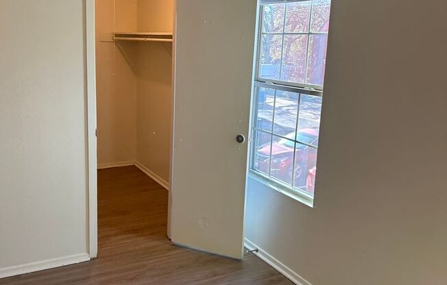 1 bed, 1 bath, 650 sqft, $1,225, Unit SUX-219