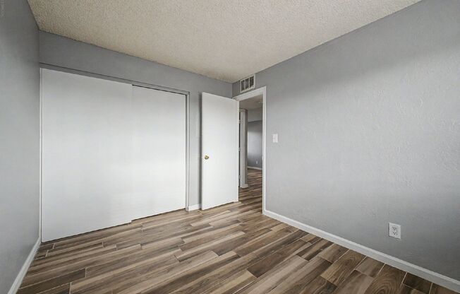2 beds, 1 bath, 500 sqft, $925, Unit 102
