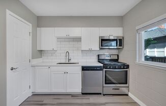 2 beds, 1 bath, 735 sqft, $1,599, Unit 36