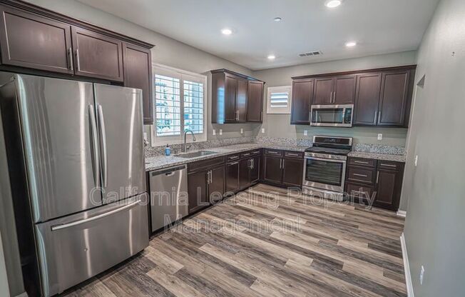 27470 POPPY CT
