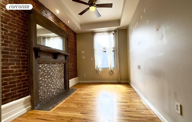 561 W 161 ST