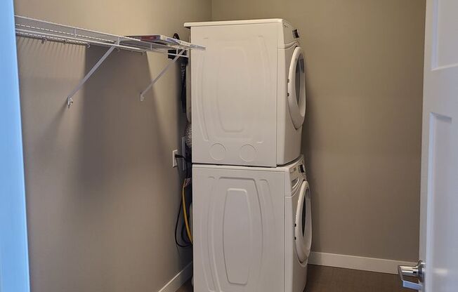 2 beds, 2 baths, $1,495, Unit 245