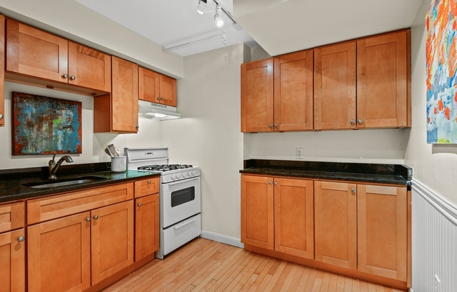186 Commonwealth Ave