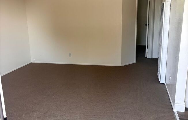 730 Lanai Apartments