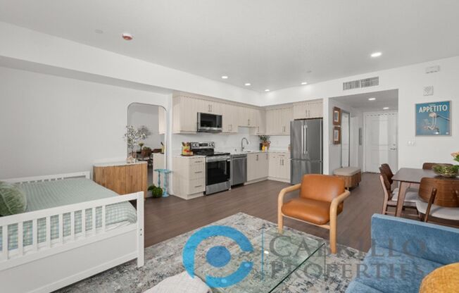 Studio, 1 bath, 574 sqft, $2,295, Unit 404