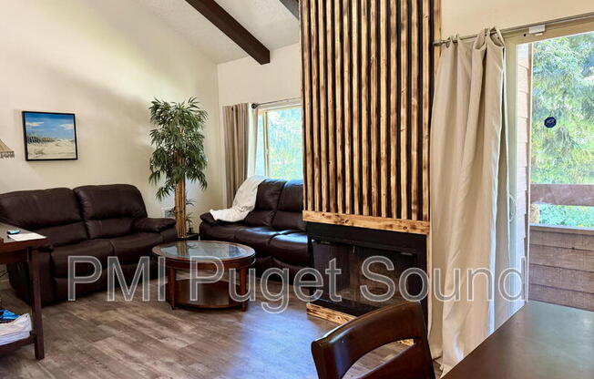 12600  57TH AVE S B103