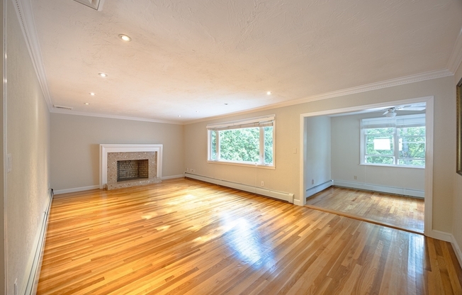 6 PEACH TREE LN