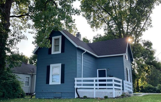 3821 Clarendon Rd