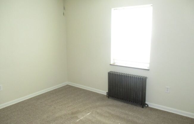 1 bed, 1 bath, 510 sqft, $910, Unit B06