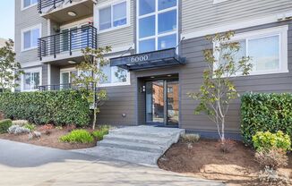 Condo Quality 2BR in Ballard- Corner Unit, In Unit Laundry!