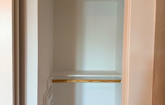 Studio, 1 bath, 440 sqft, $2,050, Unit 606