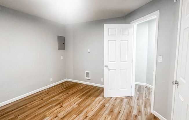 1 bed, 1 bath, 720 sqft, $1,100, Unit SC867