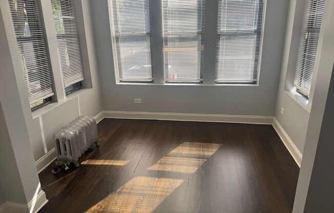 6832-34 South East End