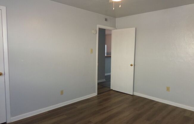 2 beds, 1 bath, 750 sqft, $1,150, Unit Unit 3