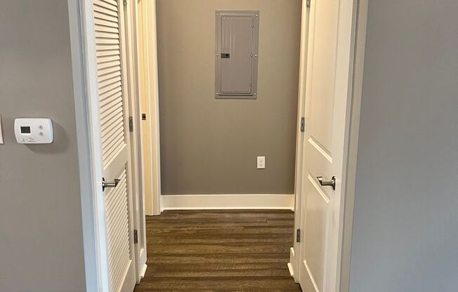 1 bed, 1 bath, 954 sqft, $1,195, Unit U208