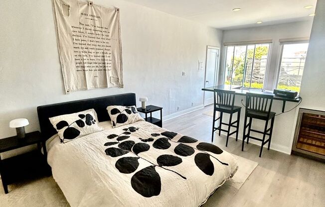 Charming Furnished Marina Studio