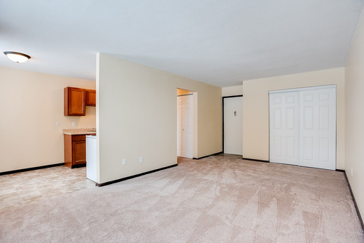 1 bed, 1 bath, 750 sqft, $930, Unit H 105