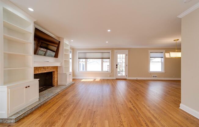 BEAUTIFUL HOME IN TCU AREA: