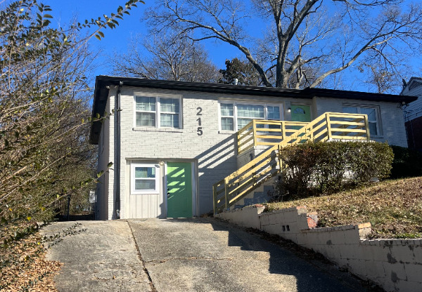 215 GRIFFIN ST NW